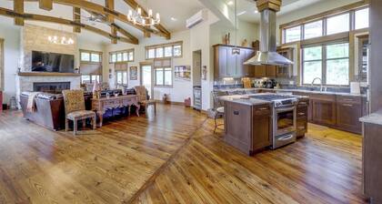 Stunning Eagle-vail Escape! Mtn Views + Deck