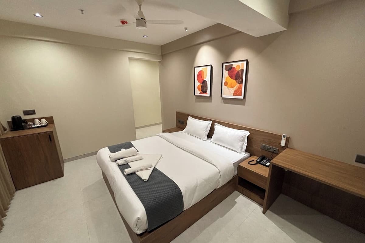 Habitación Confort | Ropa de cama de alta calidad, colchones viscoelásticos, minibar