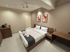 Habitación Confort | Ropa de cama de alta calidad, colchones viscoelásticos, minibar