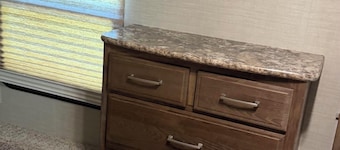 Cozy 1-bedroom recreational vehicle in serene Standish with AC on the lake!