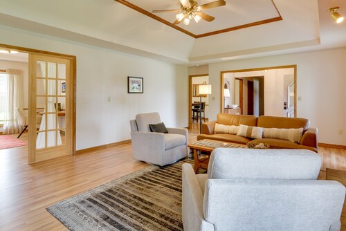 Springfield home near Trails, Shopping, Transportation