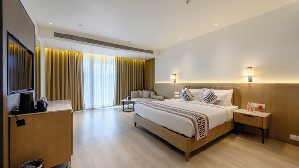 Deluxe Room, Balcony, Garden View