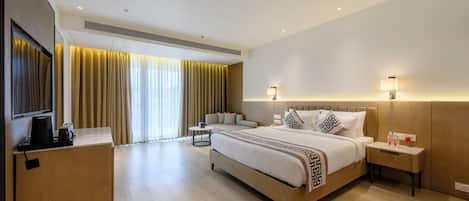 Deluxe Room, Balcony, Garden View