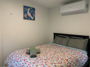 Bed sheets - Hill Billy is a Studio space in Fragrant Belgrave. A Walk to the Puffing Billy (Belgrave)