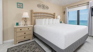 Condo, 2 Bedrooms