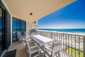 Outdoor dining - Phoenix X 401 3 Bedroom Condo (Orange Beach)