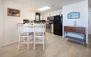Private kitchen - Phoenix X 707 3 Bedroom Condo (Orange Beach)