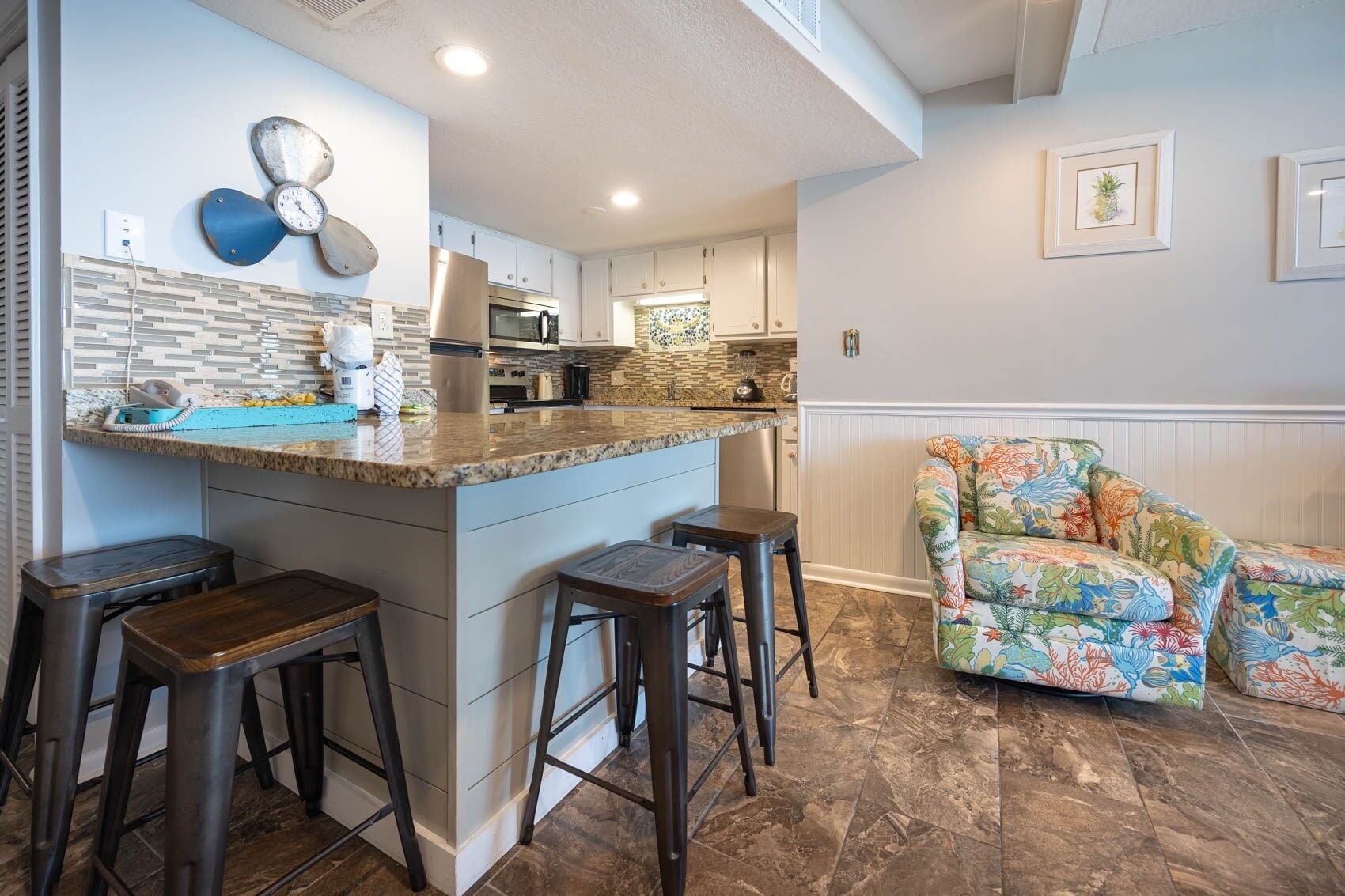 Condo, 2 Bedrooms | Private kitchen