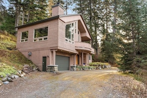 House (3 Bedrooms) | Front of property