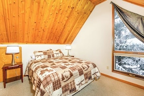 Chalet (2 Bedrooms) | Interior