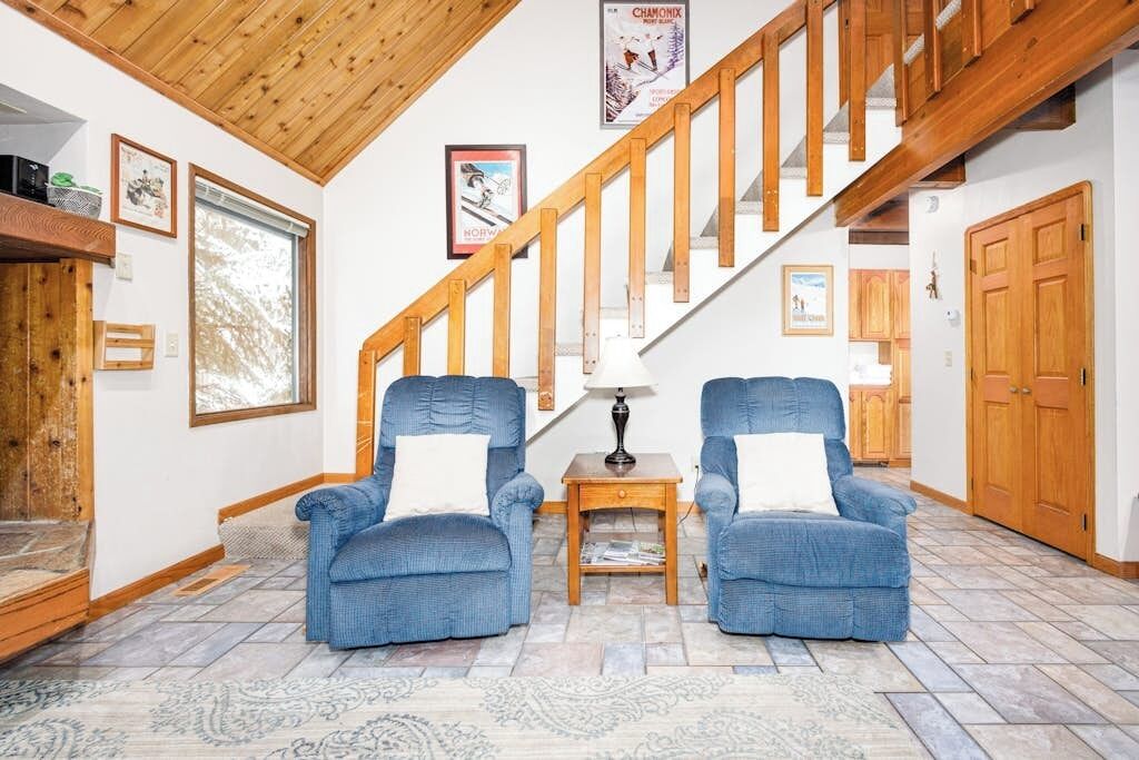 Chalet (2 Bedrooms) | Interior