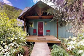 Chalet (2 Bedrooms) | Interior