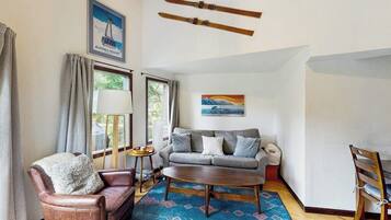 Rumah (2 Bedrooms) | Interior
