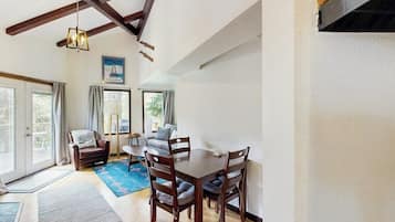 Rumah (2 Bedrooms) | Interior