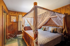 Interior - Quiet Apartment-above-garage a Block From Skiing (Girdwood)