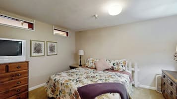 Apartment (1 Bedroom) | Interior