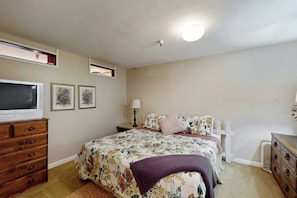 Apartment (1 Bedroom) | Interior