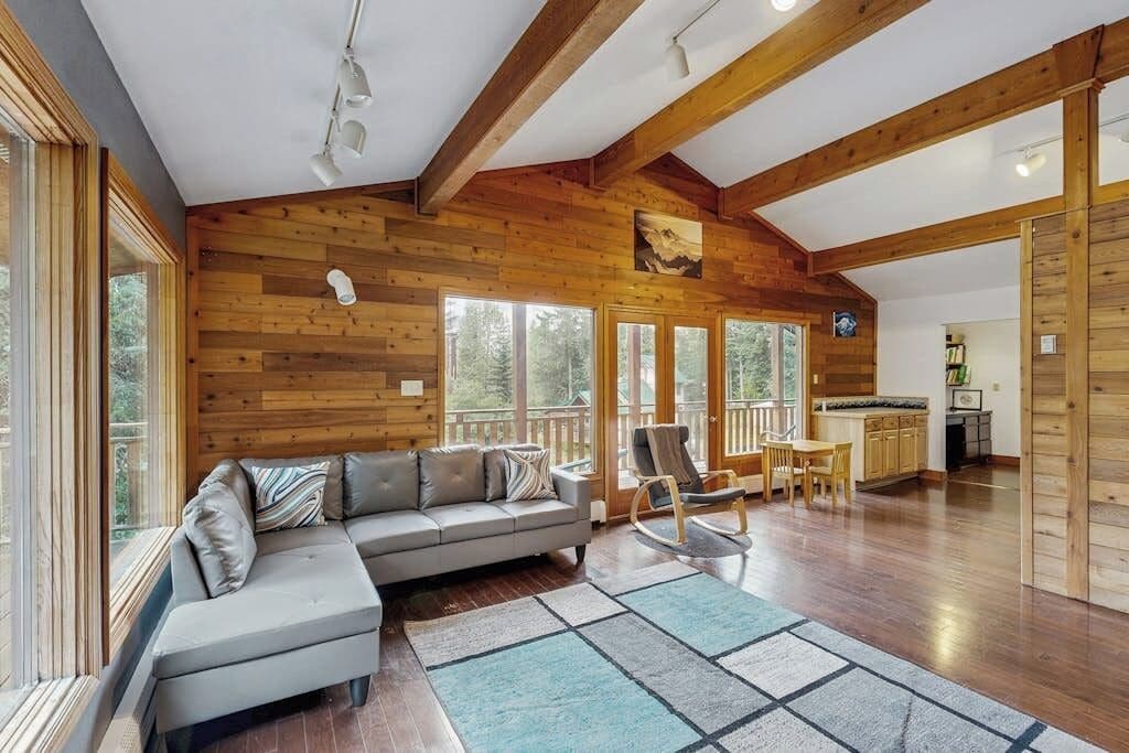 Villa (3 Bedrooms) | Front of property