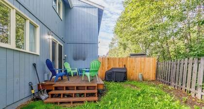 Quiet Anchorage Neighborhood Home w/ Walking Trail