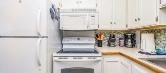 Quiet Anchorage Neighborhood Home w/ Walking Trail