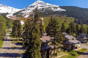 Apartment (2 Bedrooms) | Interior - Ski-in/out Loft Condo Near the Village Square (Girdwood)