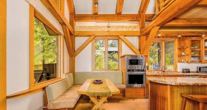 Handcrafted Girdwood Cabin Above a Quiet Pond