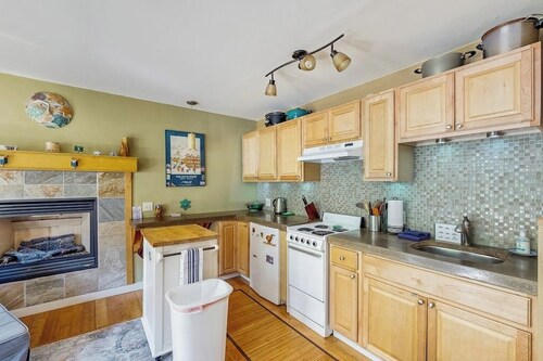Walkable Girdwood Studio Near Trails & Coffee Shop