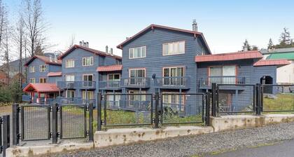 Slopeside Girdwood Condo With Mountain Views and a Fireplace