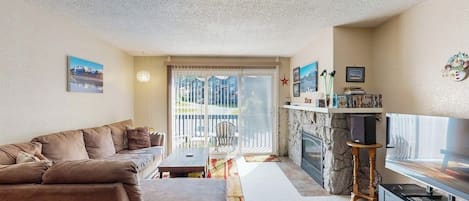 Apartment (2 Bedrooms) | Front of property