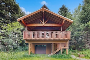 Unclassified image, 4 of 35, button - Quiet Girdwood Chalet Pointed Toward Turnagain Arm (Girdwood)