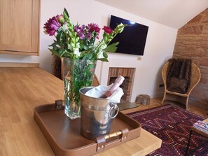 Interior - Self Catering Apartment Sleeps 6 (Prestwick)