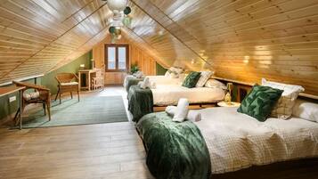 6 bedrooms, iron/ironing board, travel crib, WiFi (free)