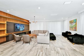 Living area - UFC Champion José Aldo’s 9-BR Near to Disney (Kissimmee)