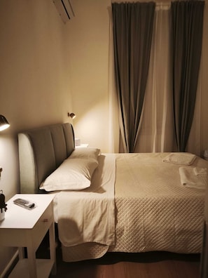 Standard Double Room | Free WiFi - Dimora dei Nobili (MESSINA)