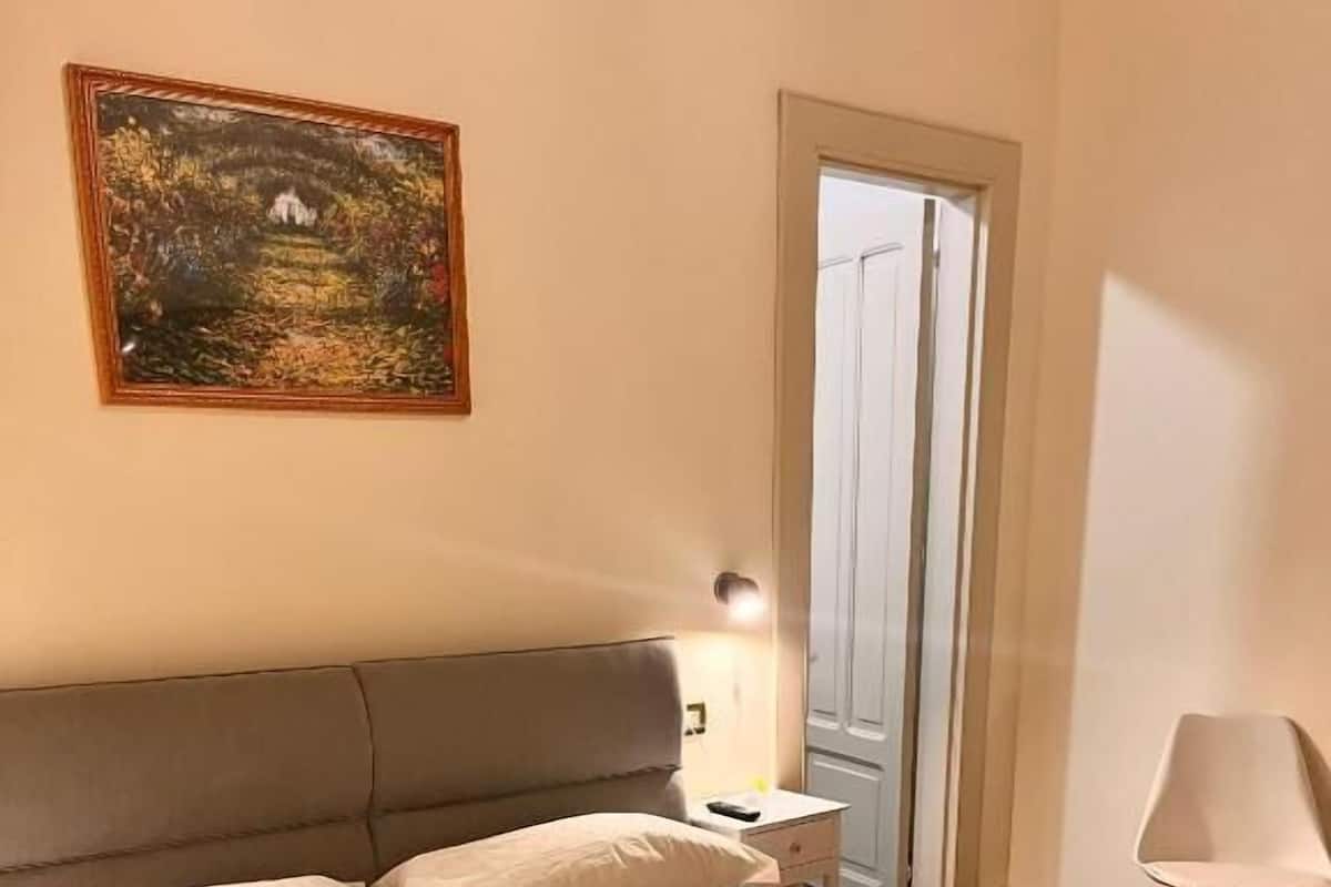 Classic Double Room | Free WiFi