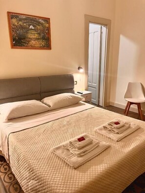Classic Double Room | Free WiFi - Dimora dei Nobili (MESSINA)