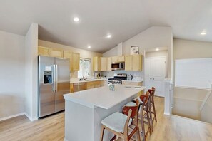 Villa (2 Bedrooms) | Interior - Cozy Two-bedroom Girdwood Duplex w/ Kid's Play Room (Girdwood)
