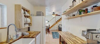 High-altitude Cottage Perched 1,700 Feet Above City