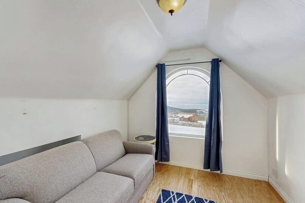 Chalet (1 Bedroom) | Interior
