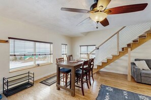 Unclassified image, 4 of 15, button - High-altitude Cottage Perched 1,700 Feet Above City (Anchorage)