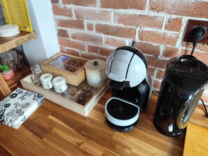 Coffee and/or coffee maker - Vrbo Property (Vitry-sur-Seine)