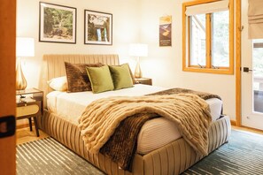 Tabla de planchar con plancha, wifi, ropa de cama