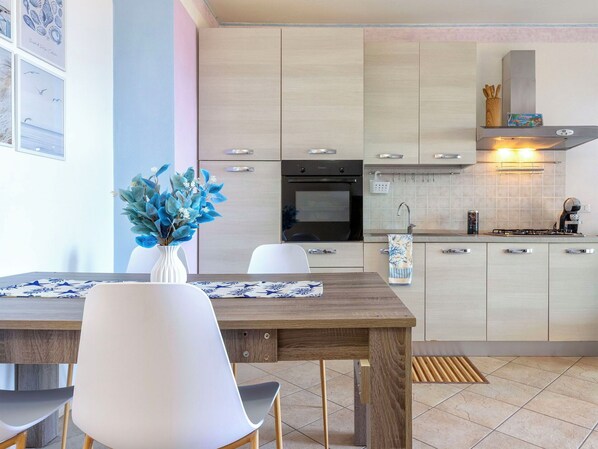 Oven, high chair