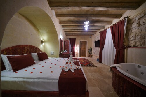 Uçhisar Palace in Cappadocia Hotel
