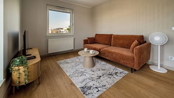 Departamento, 1 cama matrimonial y sofá cama | Sala de estar | Smart TV