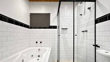 Shower, hair dryer, towels, shampoo