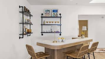 Bar (in der Unterkunft)