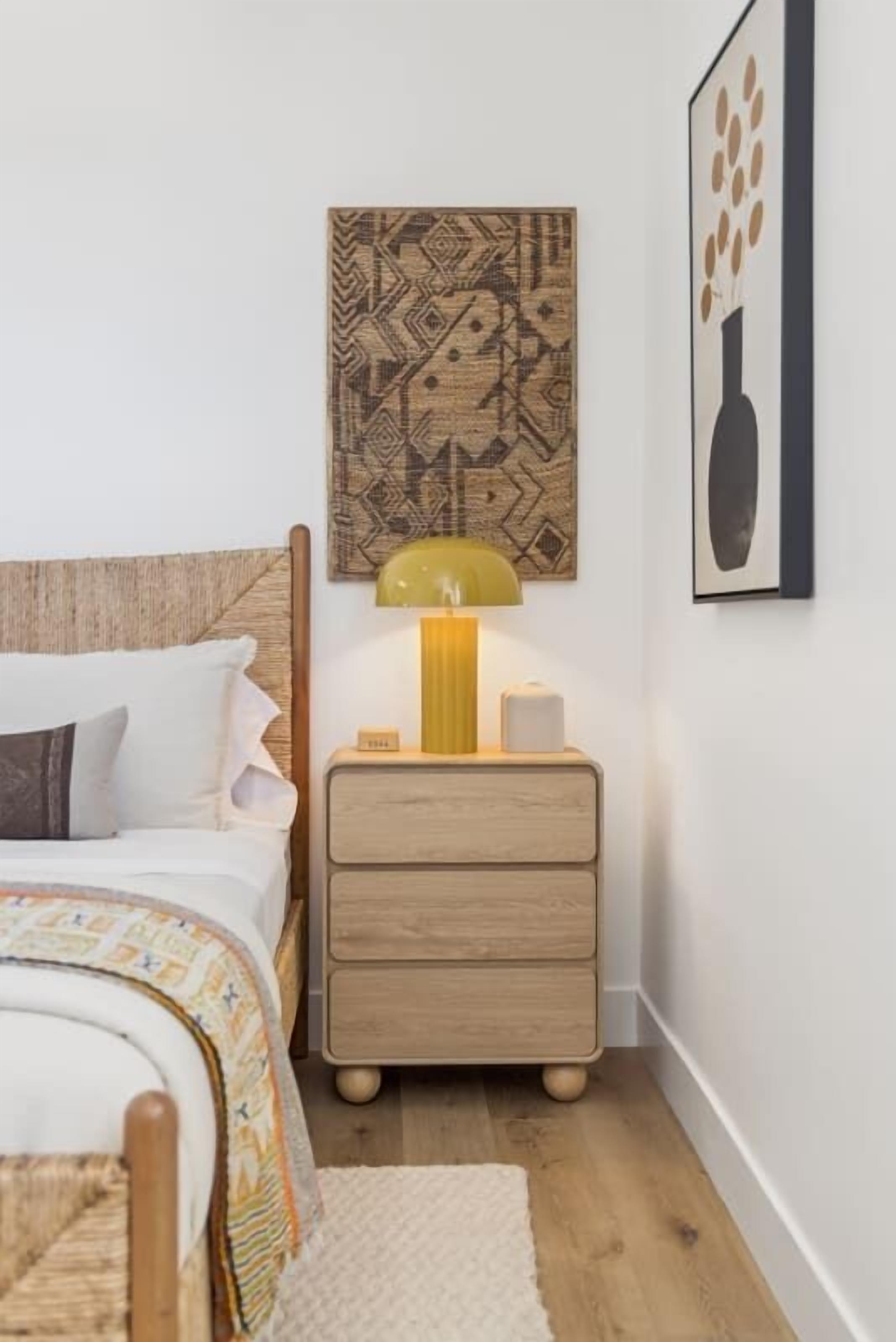 Iron/ironing board, Internet, bed sheets