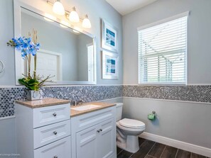 Bathroom - Last Minute Disney! Private Pool, Hot Tub, Game Room & Themed Bedrooms. Book Now! #113541 (Orlando)