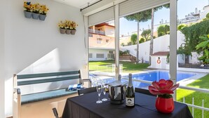Unclassified image, 2 of 27, button - Studio Apartment 'El Oasis Torremolinos' with Mountain View, Wi-Fi and Air Conditioning (Torremolinos)